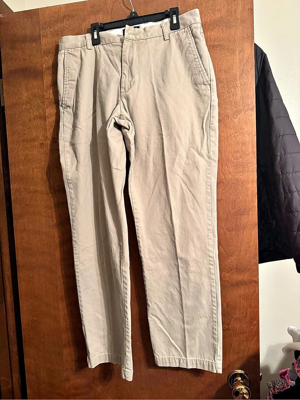 Chaps Men's Classic Fit Flat Front Chino Pants Beige Waist 33 x 32